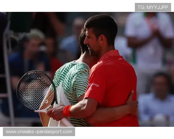 球迷现场求婚成功,称阿尔卡拉斯比赛成永恒记忆 球迷现场求婚成功,称阿尔卡拉斯比赛成永恒记忆