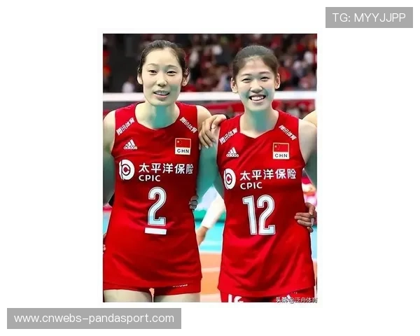 朱婷李盈莹世俱杯隔网对攻,女排新周期备受期待 朱婷李盈莹世俱杯隔网对攻,女排新周期备受期待